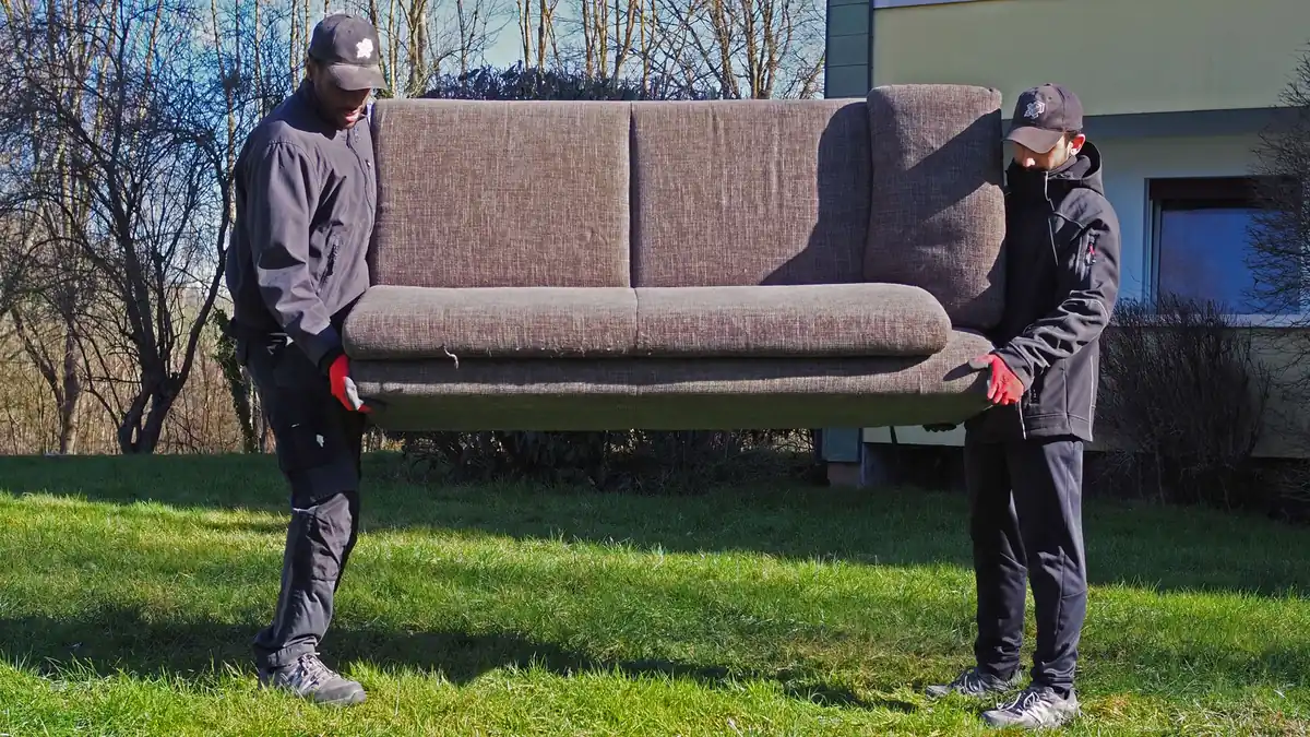 Entrümpelung und Möbeltransport in Trier durch Räumungsrakete